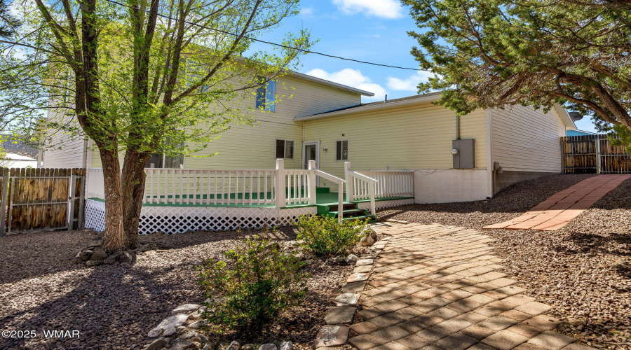 1086CrosbySt-Eagar-AZ-23