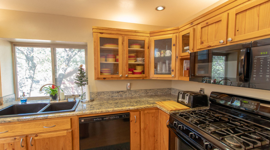 Great Appliances & Custom Cabinetry