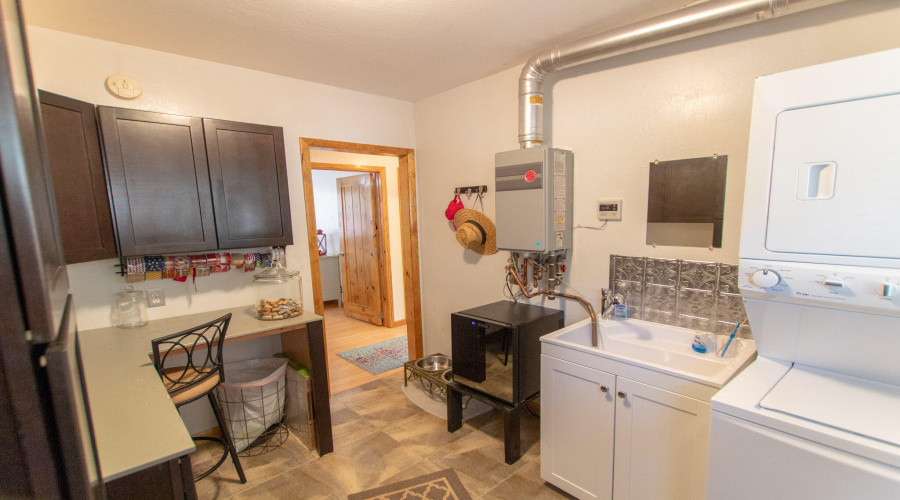 Large Laundry-Craft Room