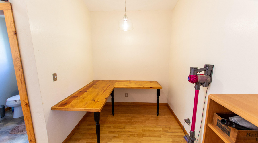 Built-in Desk