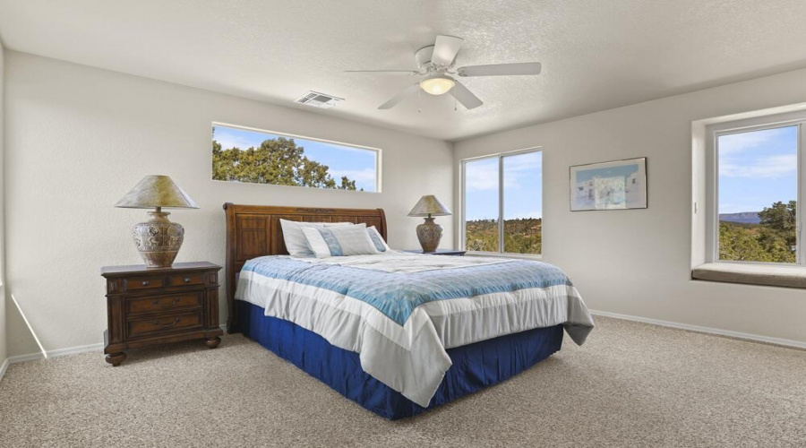 Master Bedroom (1)