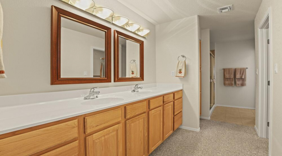 Master Bathroom - Double Sinks