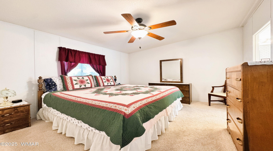 13 Primary Bedroom