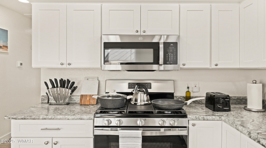 Kitchen stove