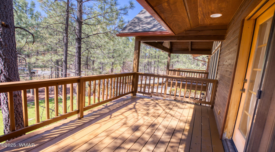 Upper Deck off Loft