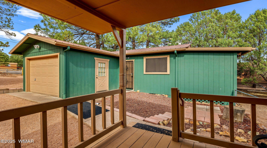 2185 Gingerbread Ln Overgaard, AZ 85933