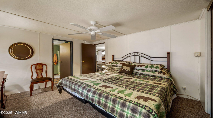 2185 Gingerbread Ln Overgaard, AZ 85933