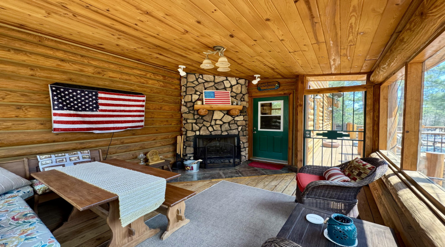 Back screen porch