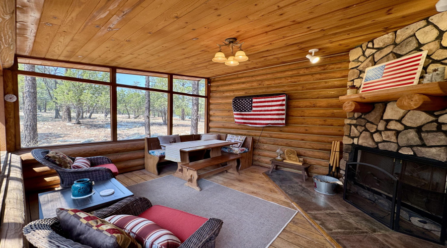 Screened room