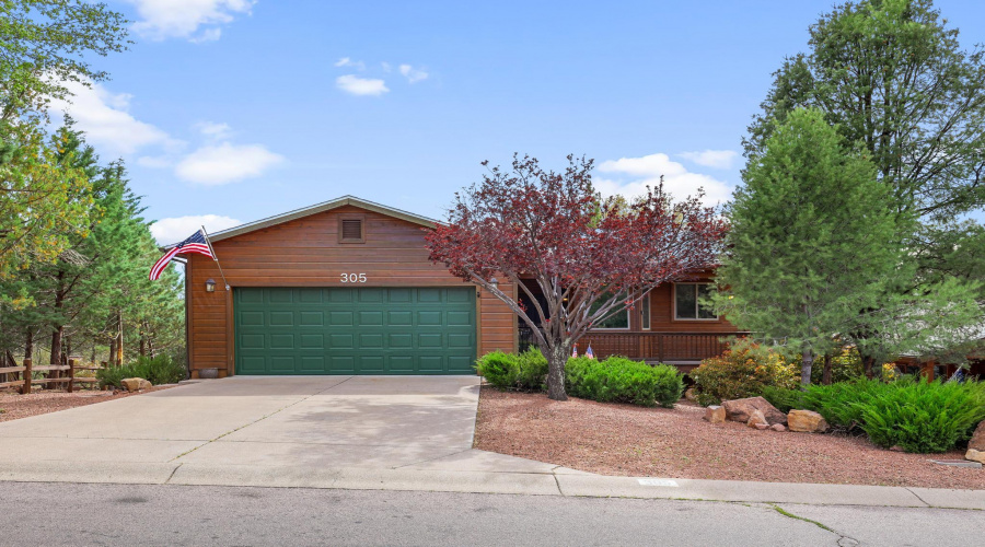 House front 2 1E0A3670