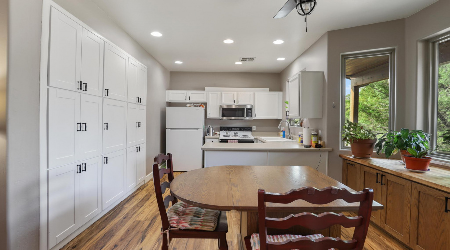 Kitchen 1E0A3687