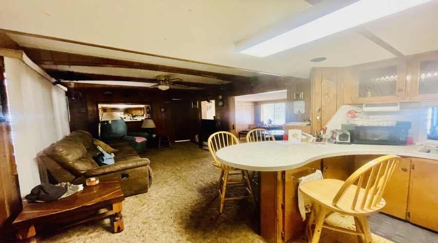 Breakfast bar