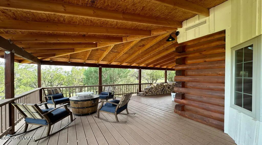 DECK - Looking towards side