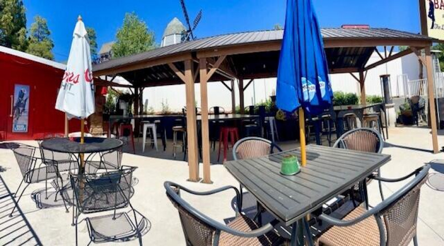 Bandits patio1