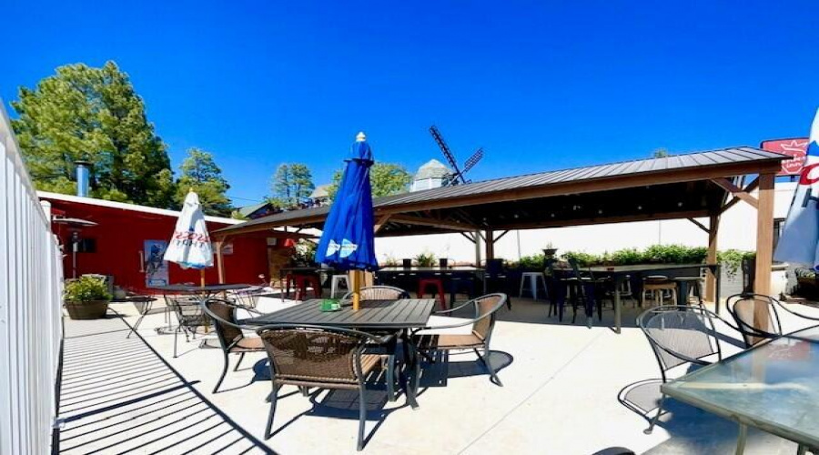 Bandits patio2