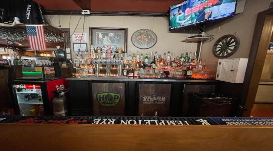 Bandits bar17