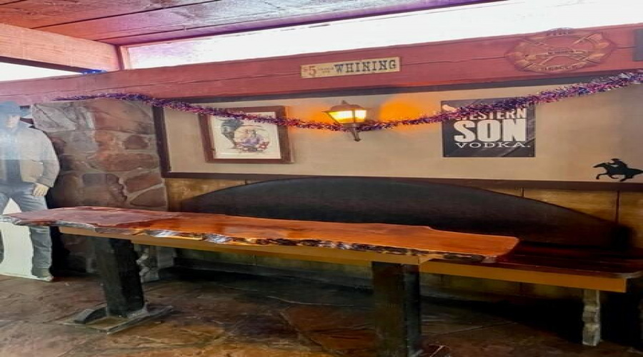 Bandits bar8