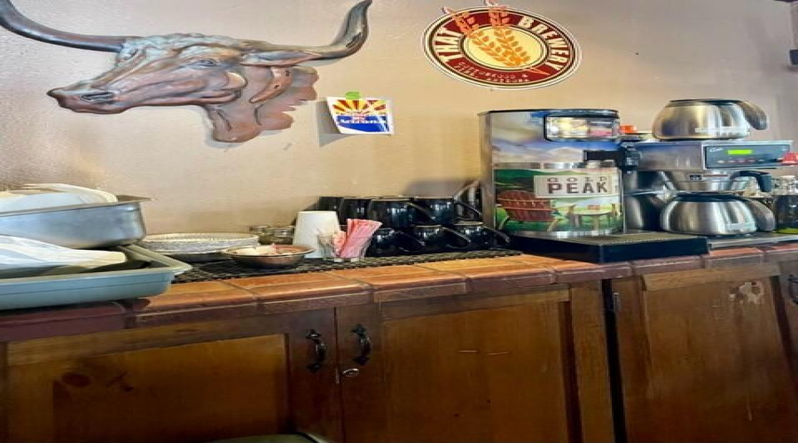 Bandits bar0