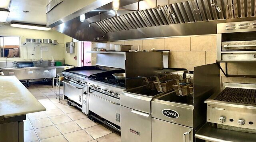 Bandits kitchen6