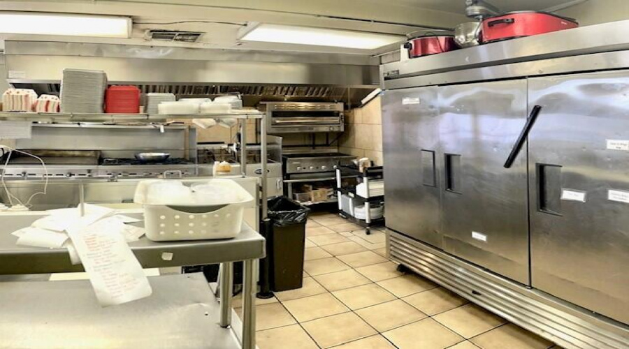 Bandits kitchen3