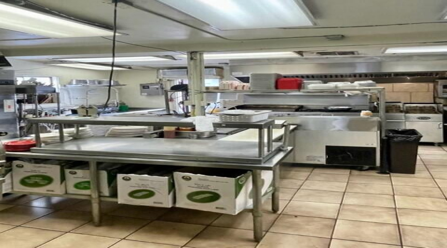 Bandits kitchen1
