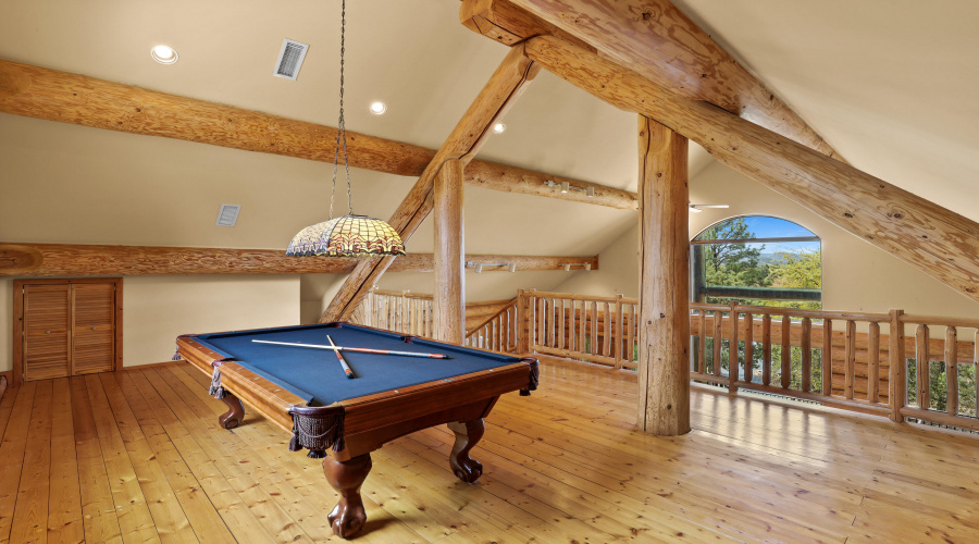 Loft 2