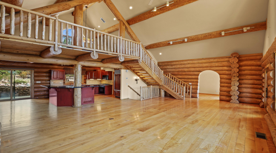 Living Area 2