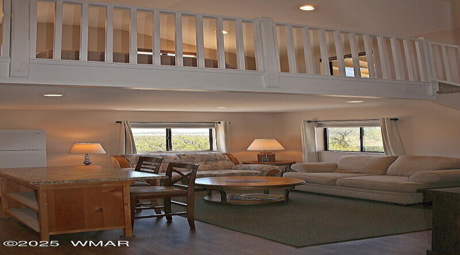 007_Living Room And Loft