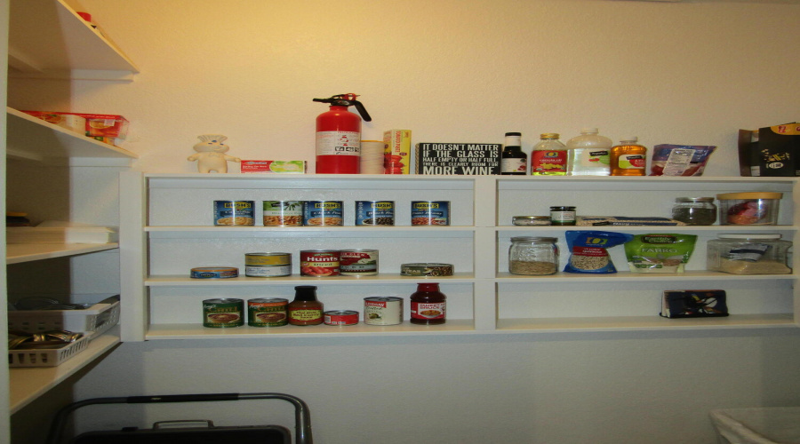 Walk in pantry