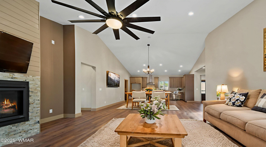 livingrm5