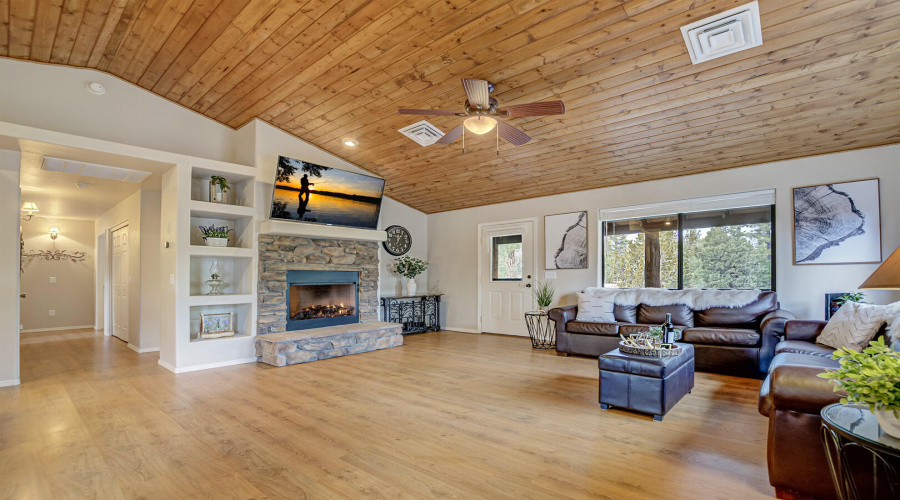 Home Sweet Cabin
