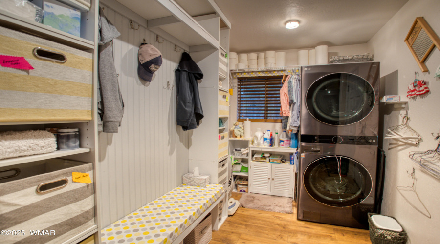 Mud Room w/Laundry