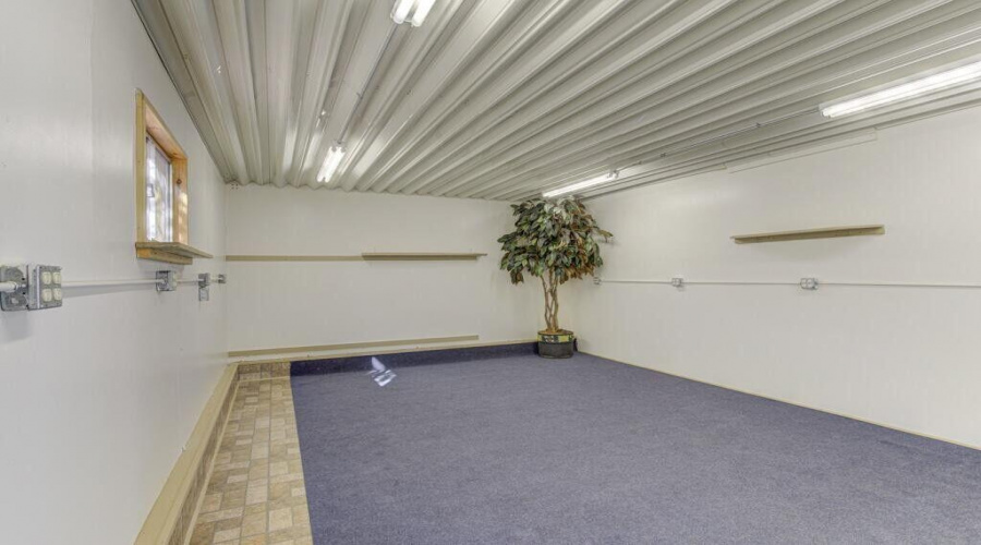 RV GARAGE