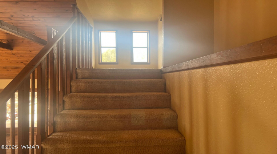 MAIN STAIRCASE 2