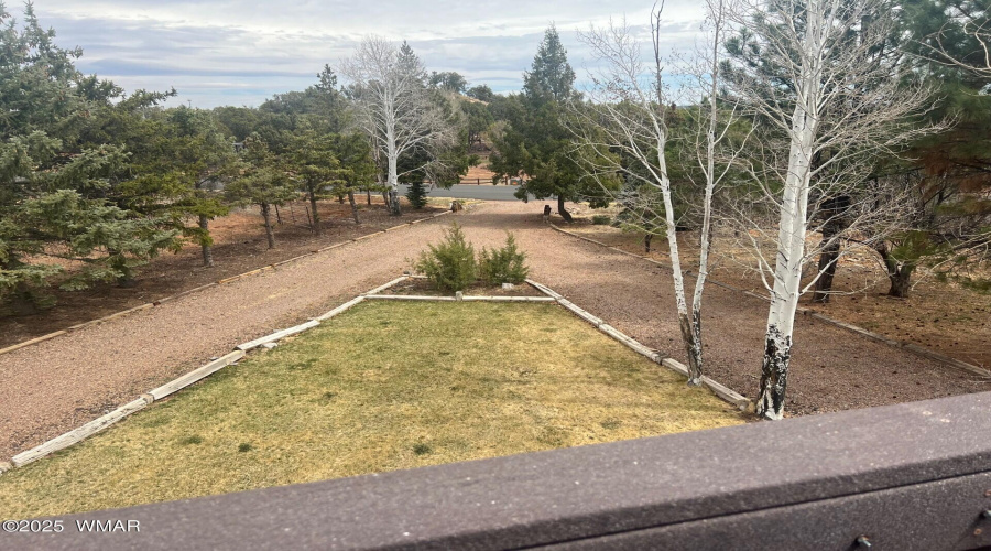 BALCONY 6