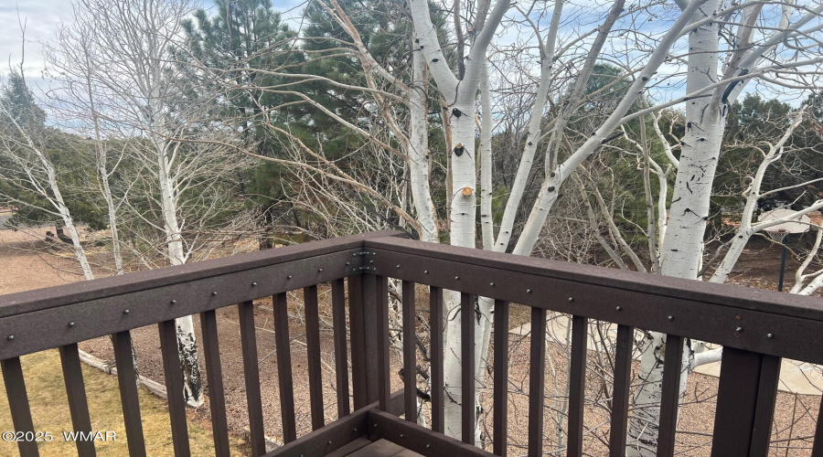 STUDIO BALCONY 4