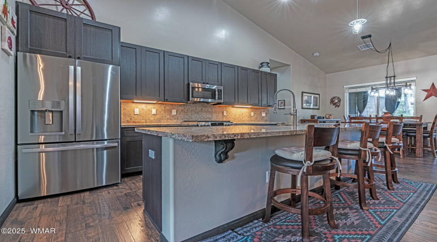 Gourmet kitchen
