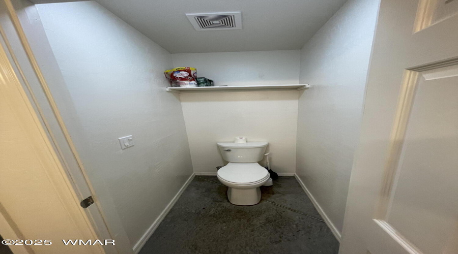 Master water closet