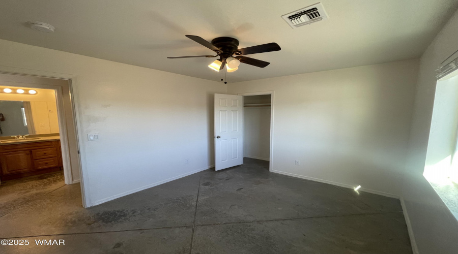 2 nd bedroom