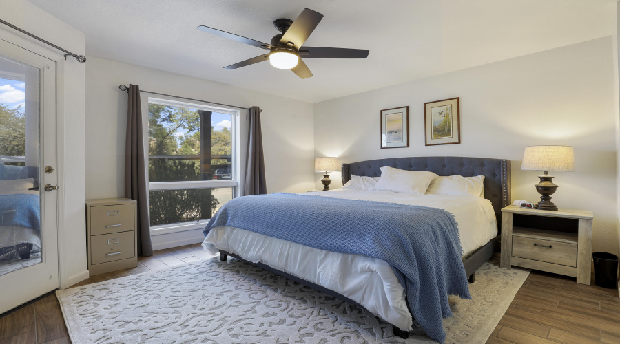 Master Bedroom (1)