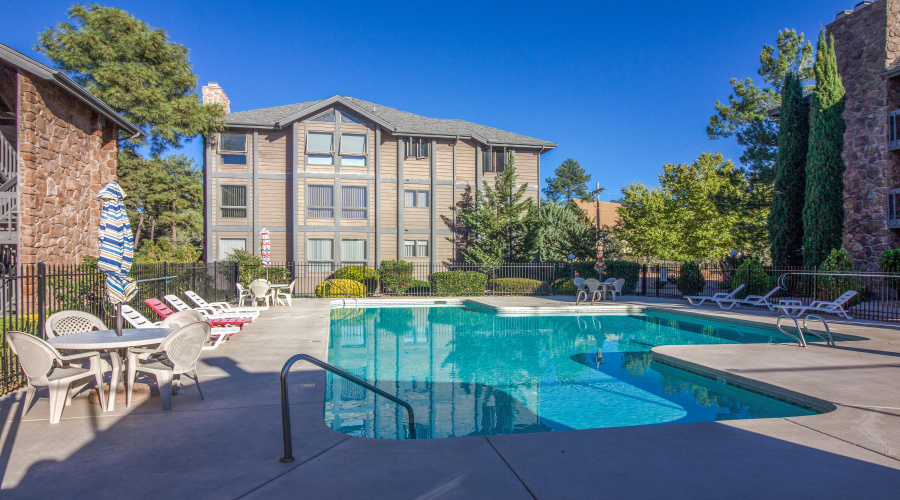 Pool (2)
