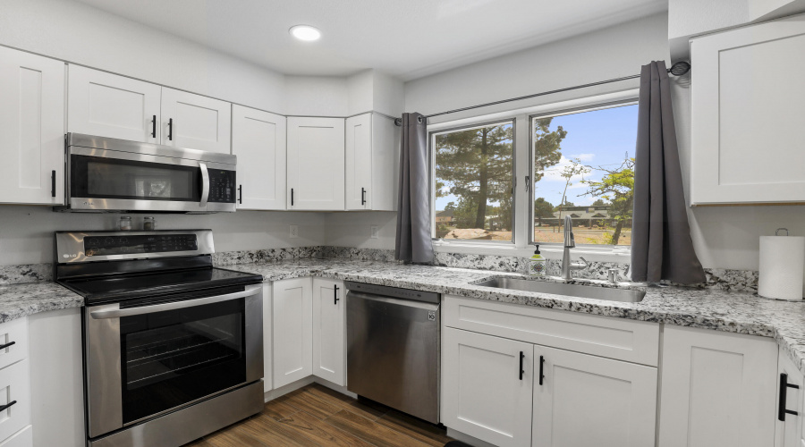 Kitchen (2)