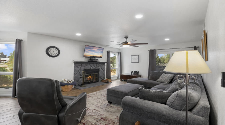 Living Room (1)