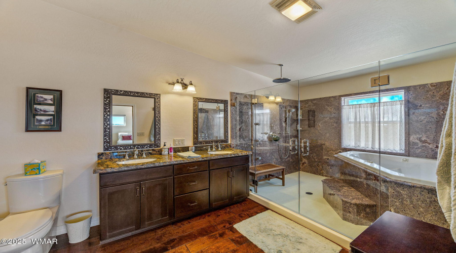 2335VoyagerCir-Overgaard-AZ-28