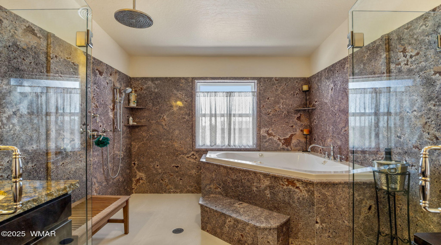 2335VoyagerCir-Overgaard-AZ-29