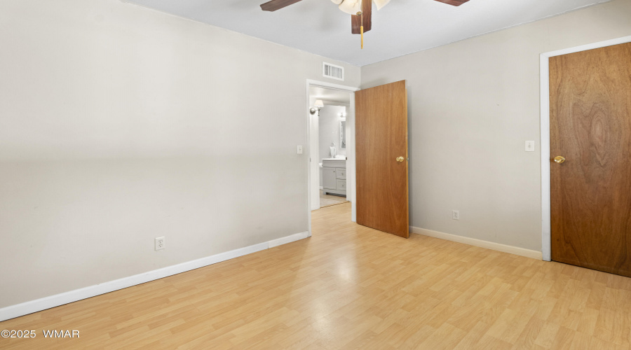 2128 Forest Park Rd, Overgaard (12)