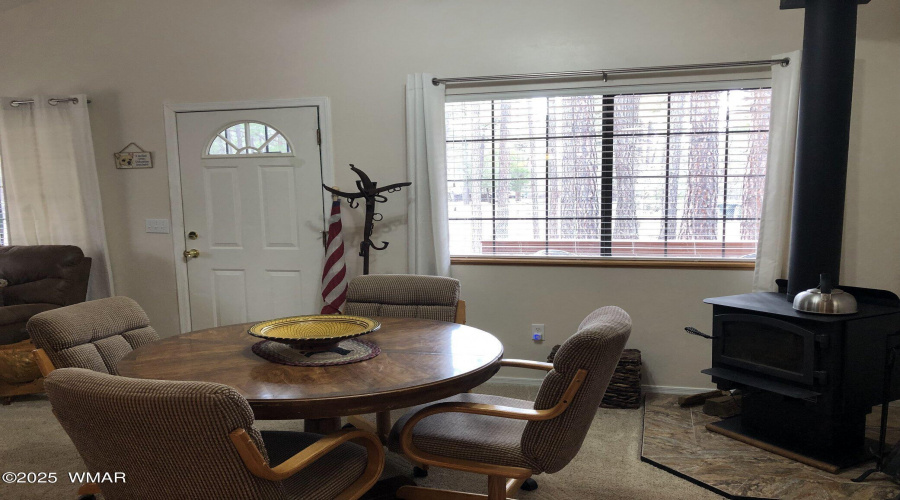 Diningroom 3