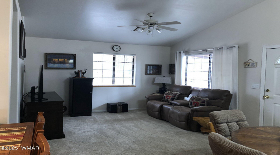 Livingroom 6