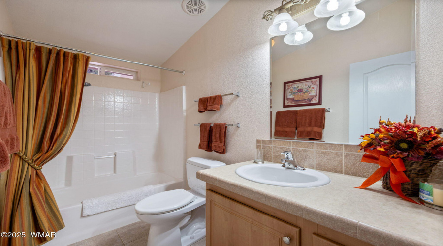 2nd Bathroom