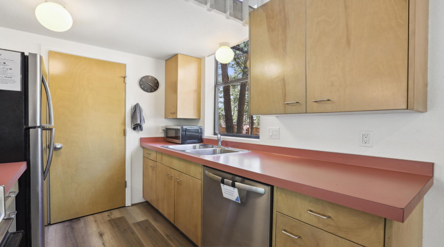 Kitchen to Walk in Pantry/Laundry